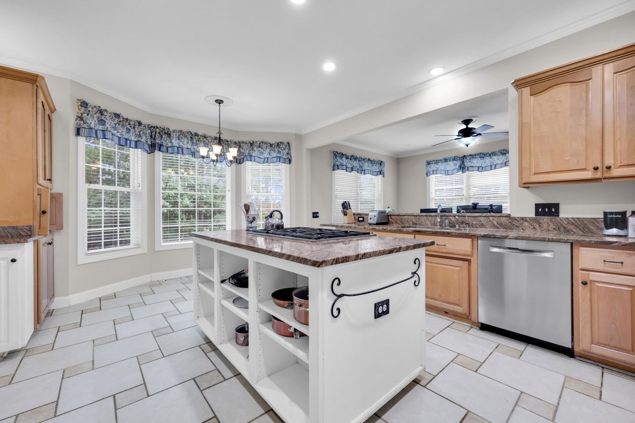 2595 Royal Oak Drive Photo 19