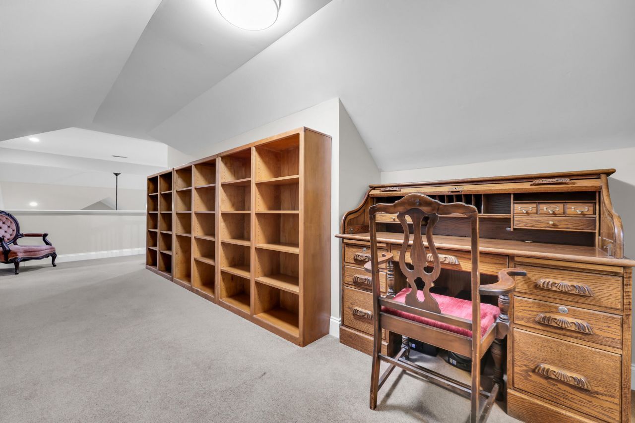 2595 Royal Oak Drive Photo 36