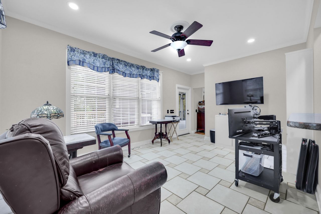 2595 Royal Oak Drive Photo 39