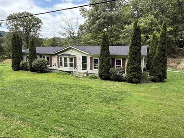 1689 Bell Crouch Road, Huttonsville, WV 26273