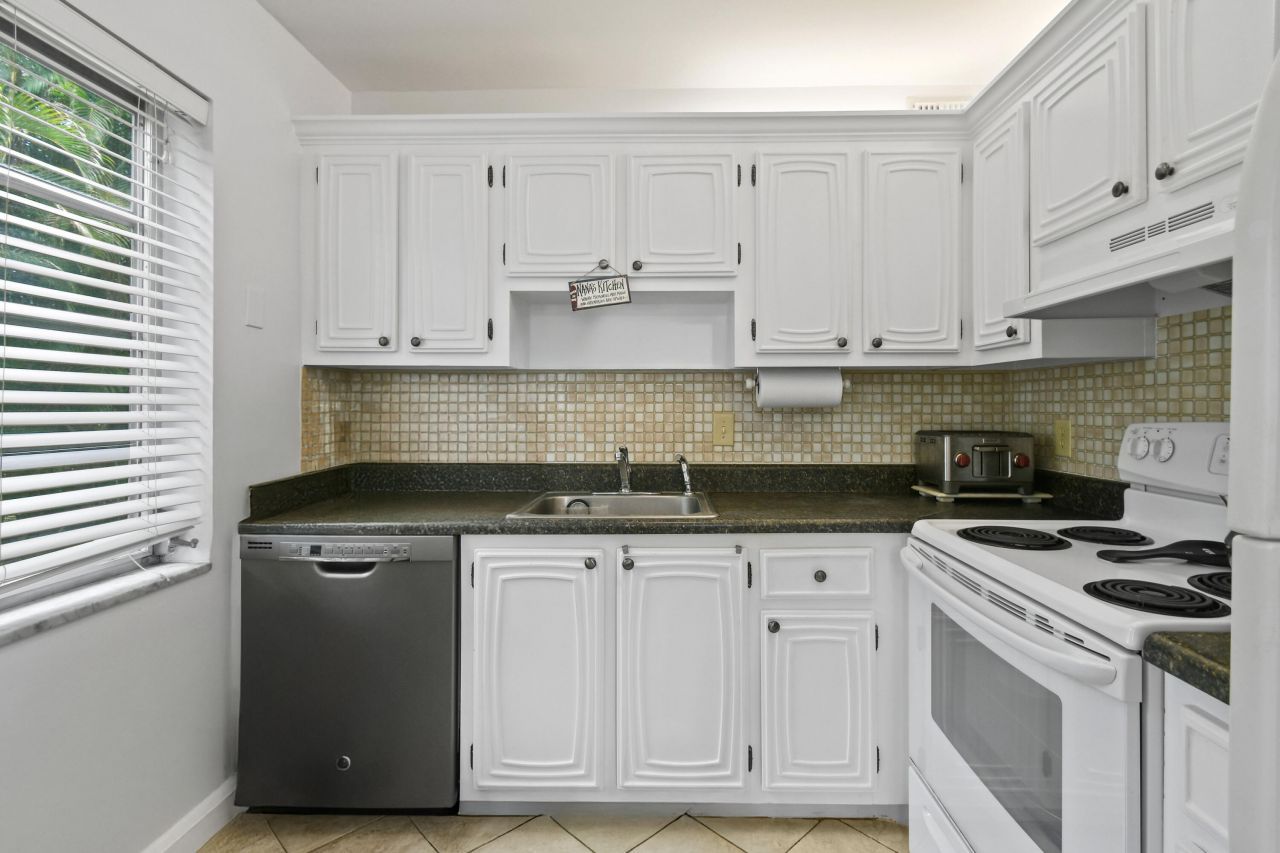 1100 E Indiantown Road, Unit 101, Jupiter, FL 33477 Photo