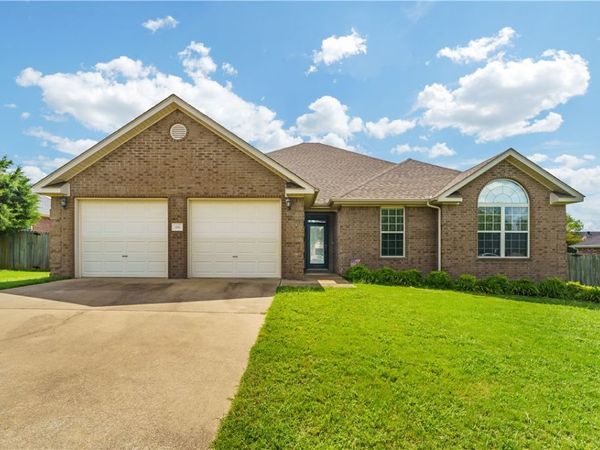 1321 S St. Andrews Circle, Fayetteville, AR 72701