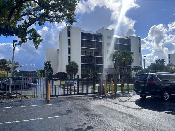 14201 SW 66th St, Unit 306, Miami, FL 33183