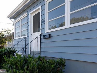 144 BEAL STREET, HAMILTON, NJ 08610