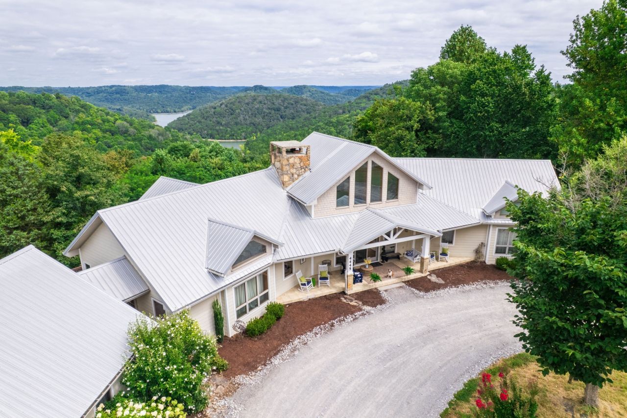 4445 Hurricane Ridge Rd, Smithville, TN 37166 Main Photo