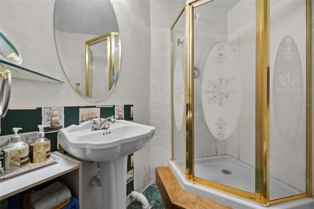 4250 NW 81st Lane, Bell, FL 32619 Photo