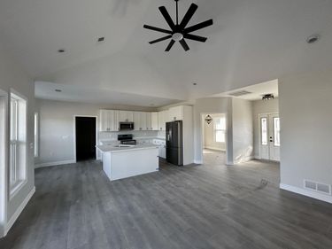 102 Stonegate Drive, Danville, KY 40422