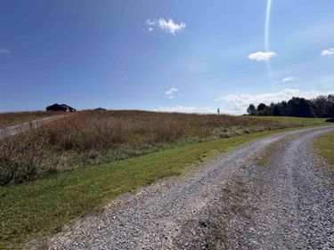 111 Briar Ridge Lane, Ellamore, WV 26267
