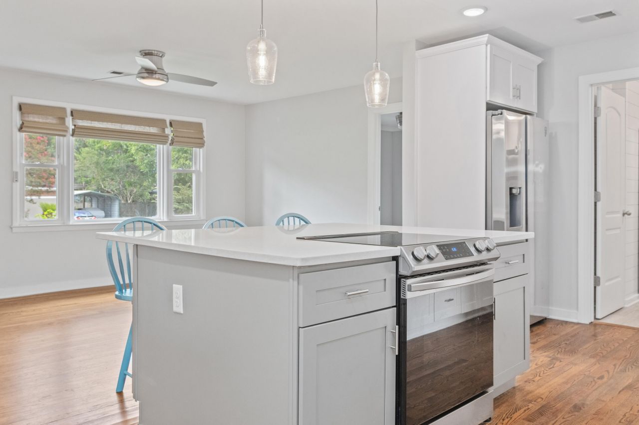 1359 Whitehouse Boulevard Photo 12