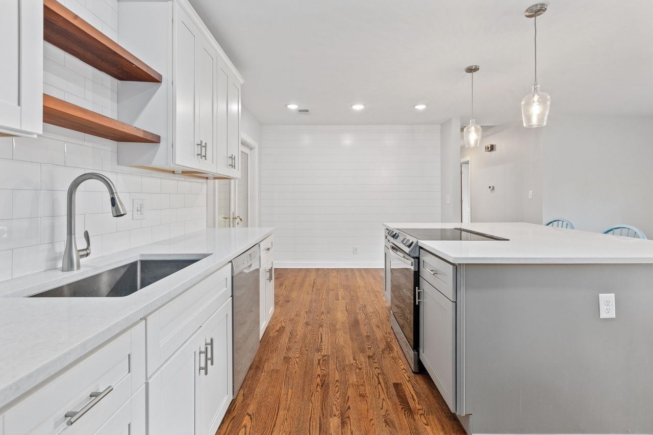 1359 Whitehouse Boulevard Photo 15