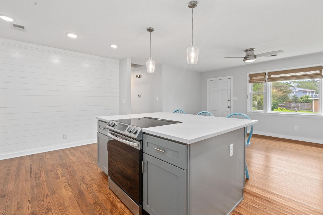 1359 Whitehouse Boulevard Photo 17