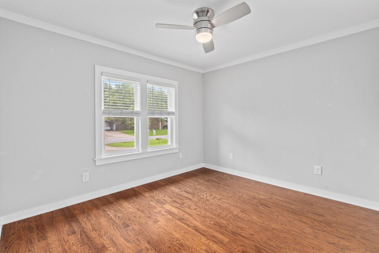 1359 Whitehouse Boulevard Photo 18