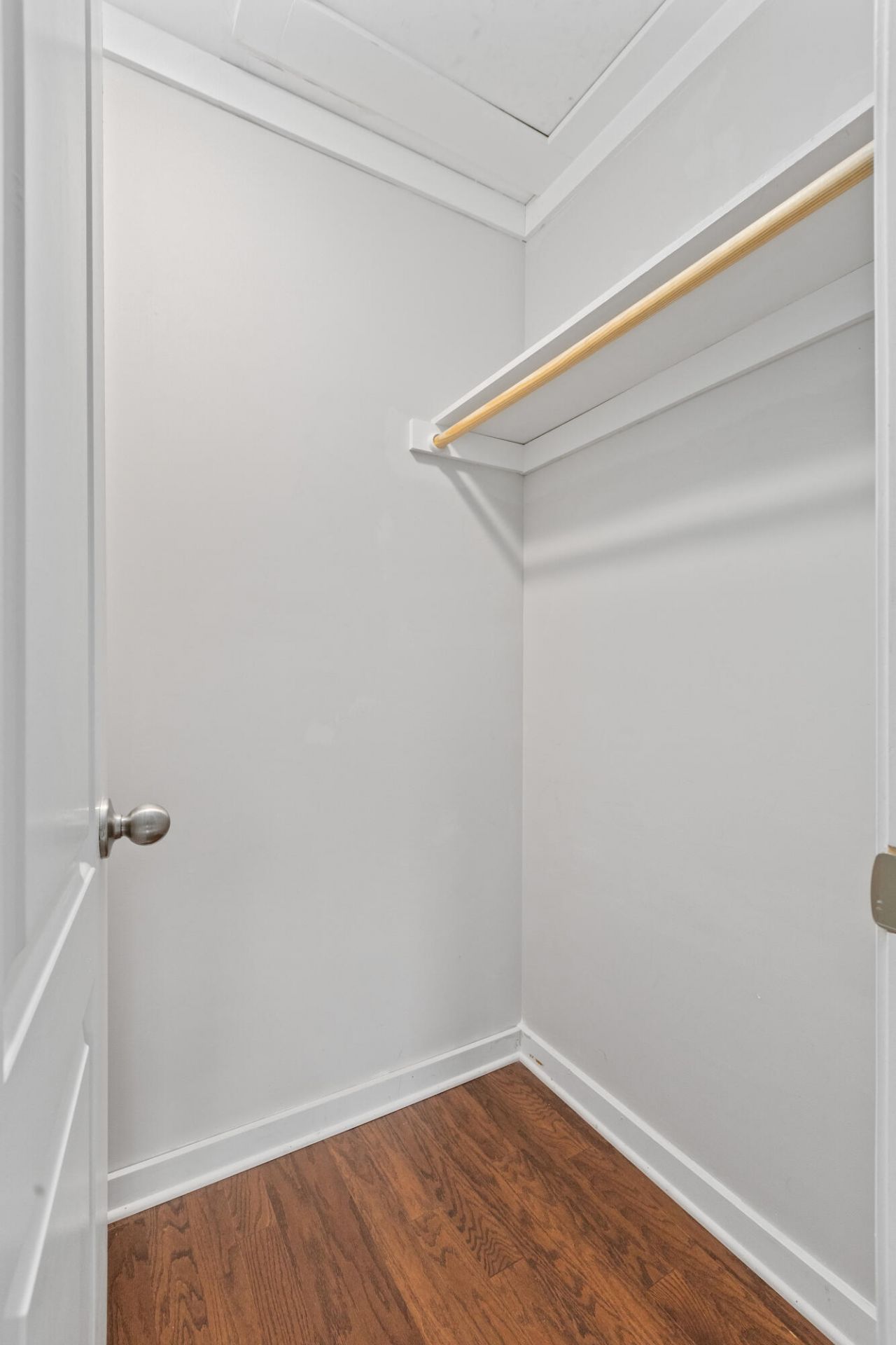 1359 Whitehouse Boulevard Photo 20