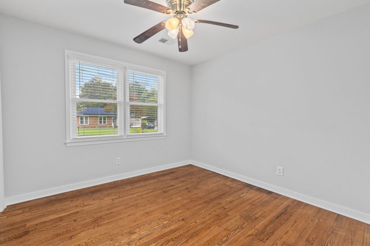 1359 Whitehouse Boulevard Photo 24