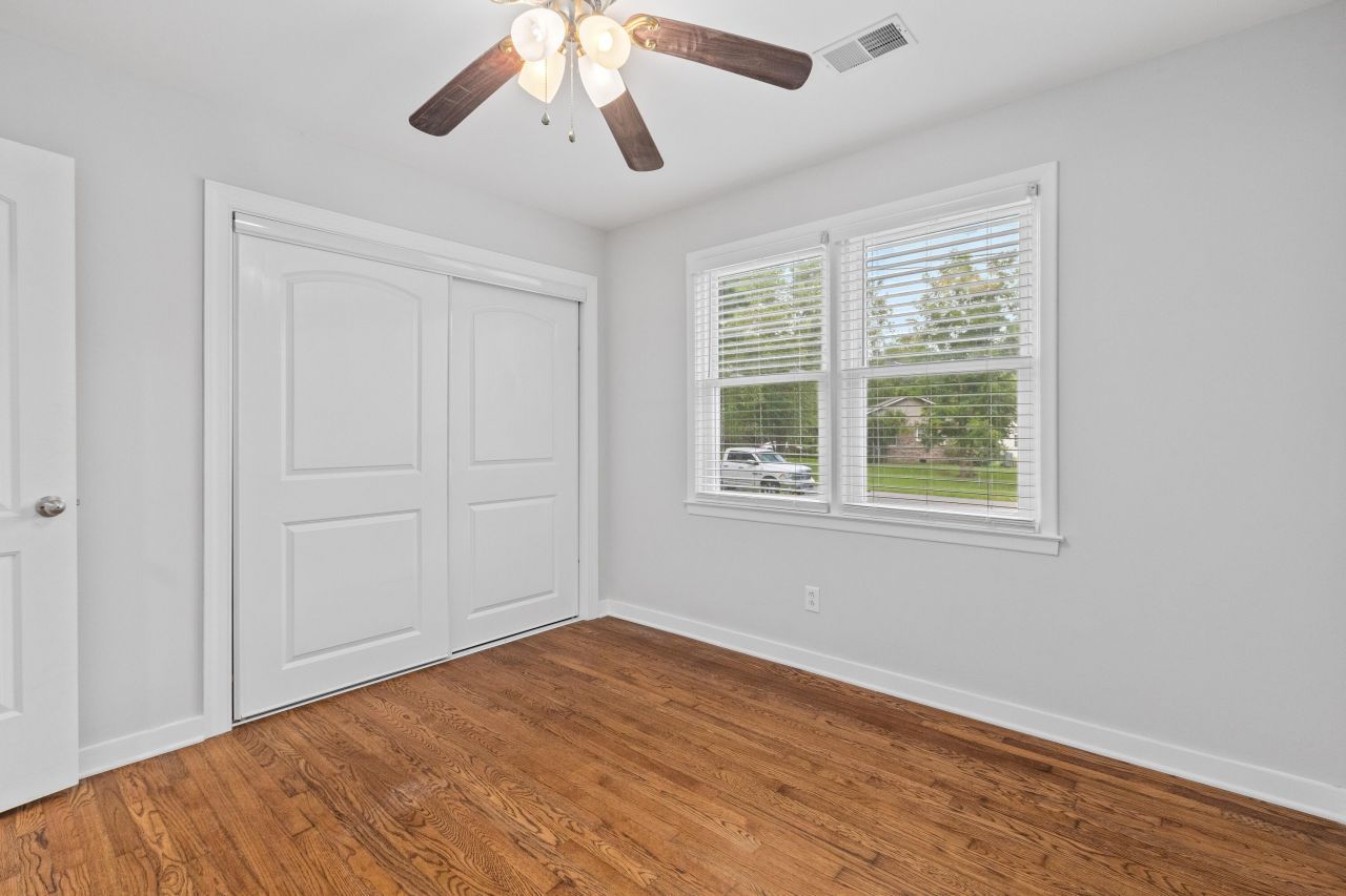 1359 Whitehouse Boulevard Photo 25