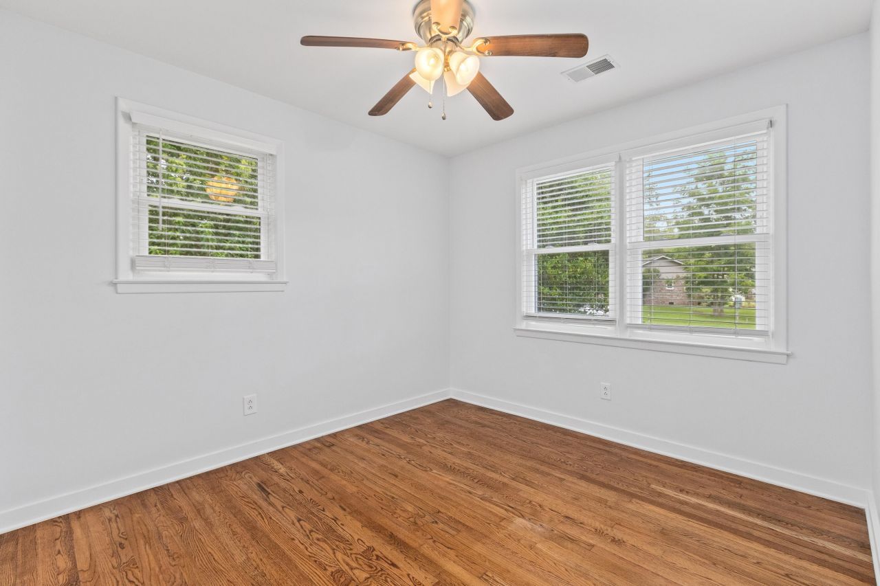 1359 Whitehouse Boulevard Photo 26