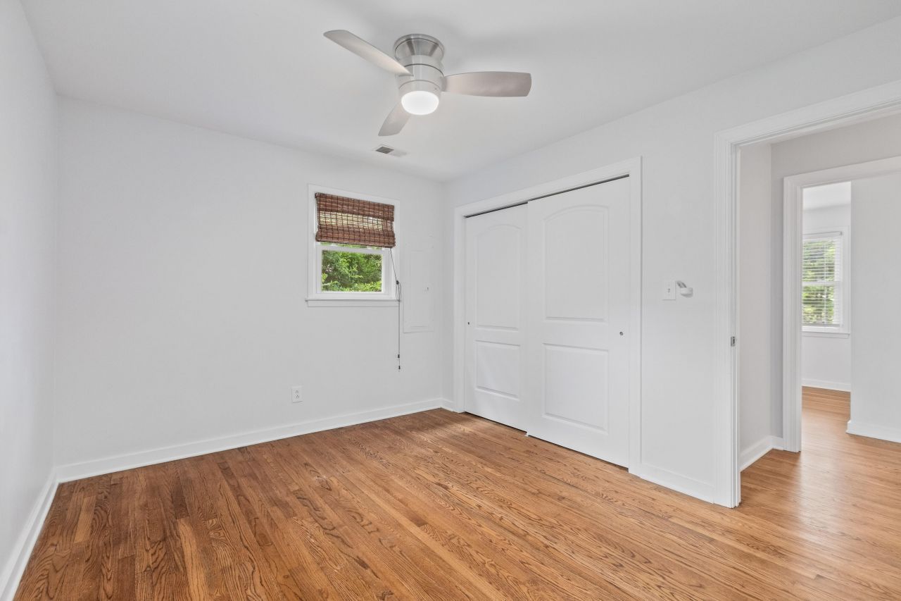 1359 Whitehouse Boulevard Photo 32