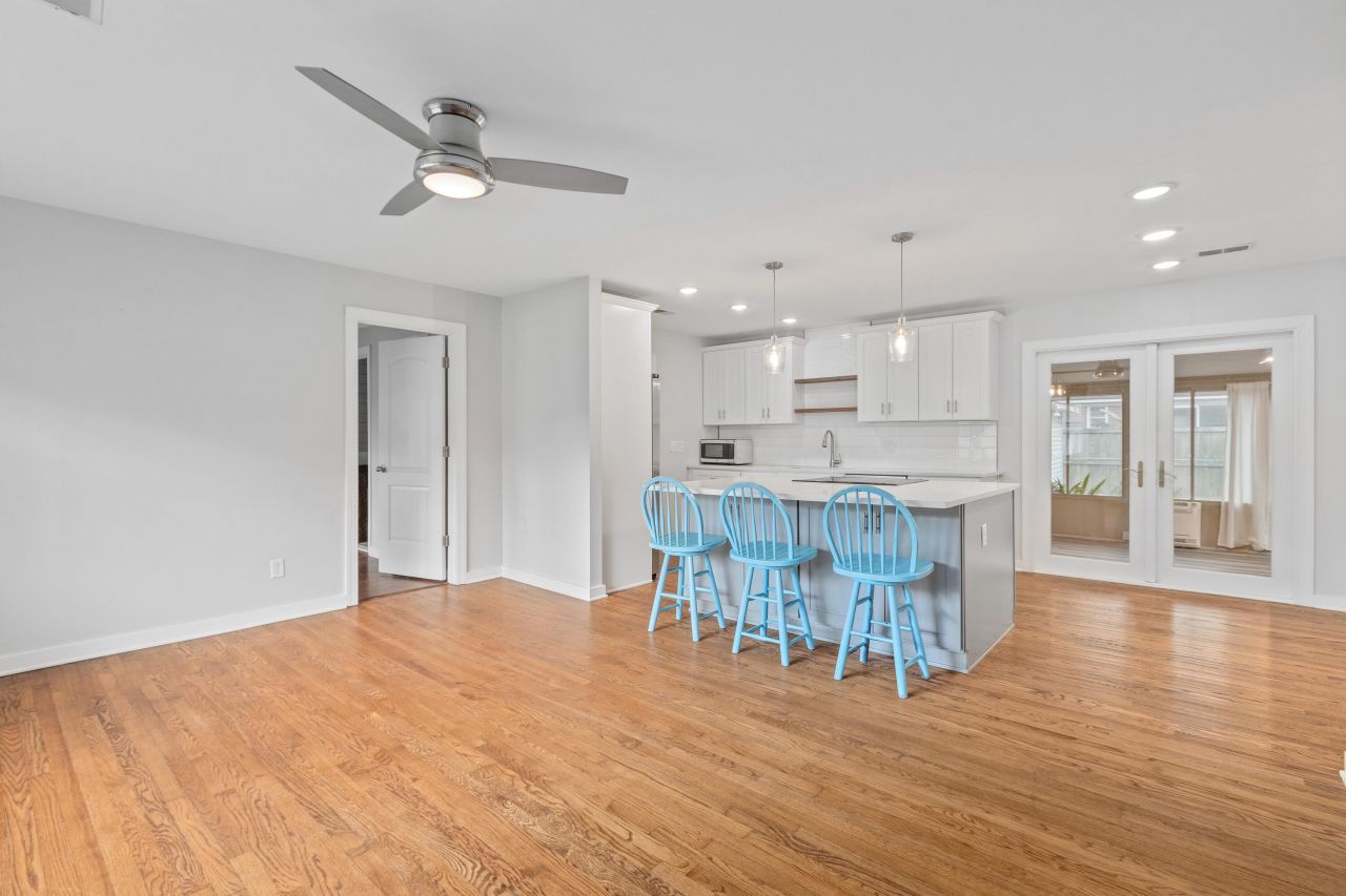 1359 Whitehouse Boulevard Photo 5