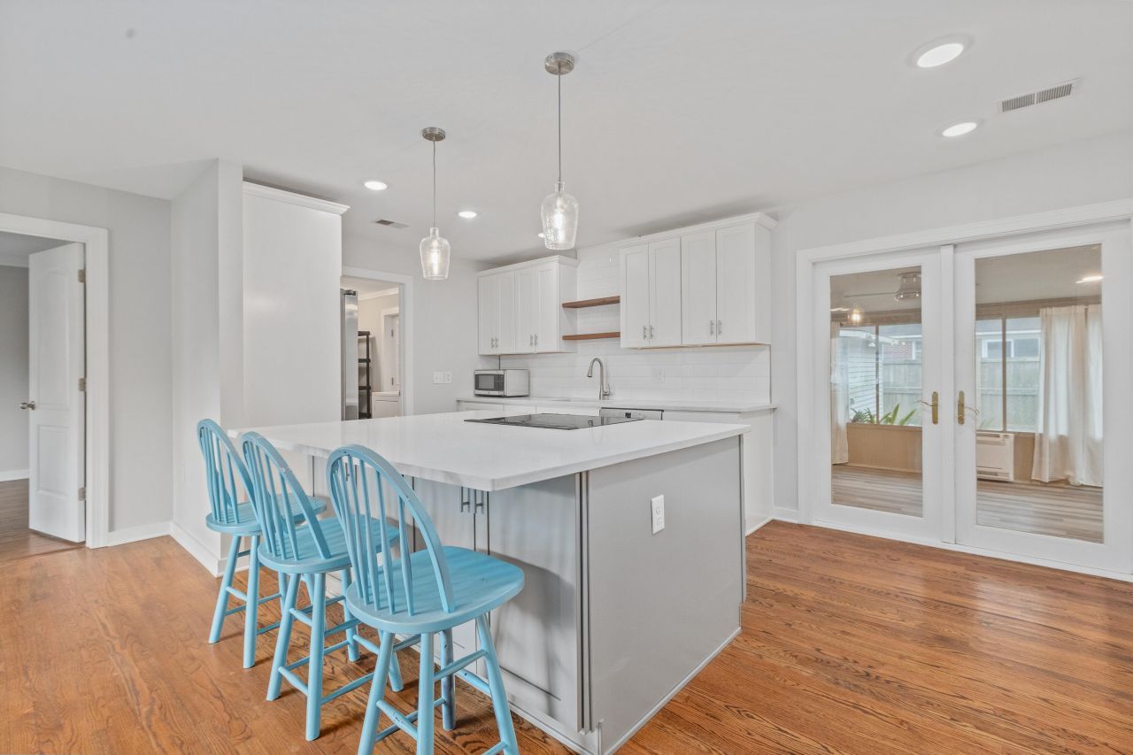 1359 Whitehouse Boulevard Photo 9