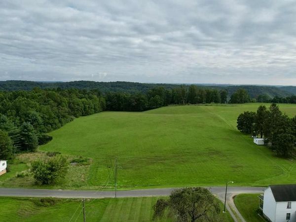 Stonewall Road, PINEY VIEW, WV 25906