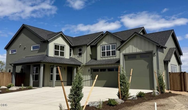 4317 SW Reindeer Avenue, Unit Lot 11, Redmond, OR 97756 Main Photo