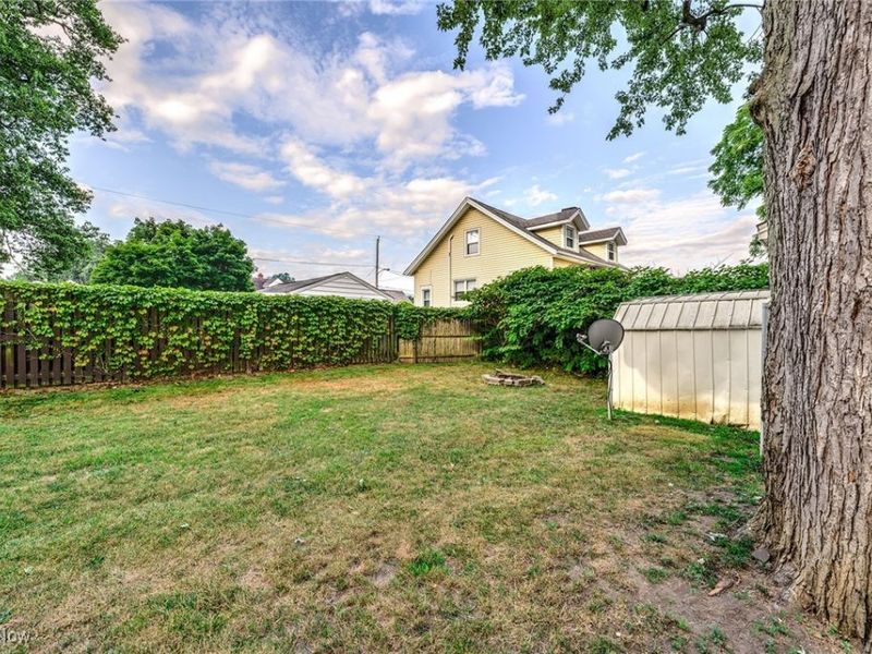 248 Malacca Street, Akron, OH 44305 Photo 7