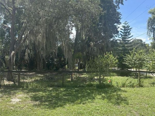 FERN DRIVE, LEESBURG, FL 34788