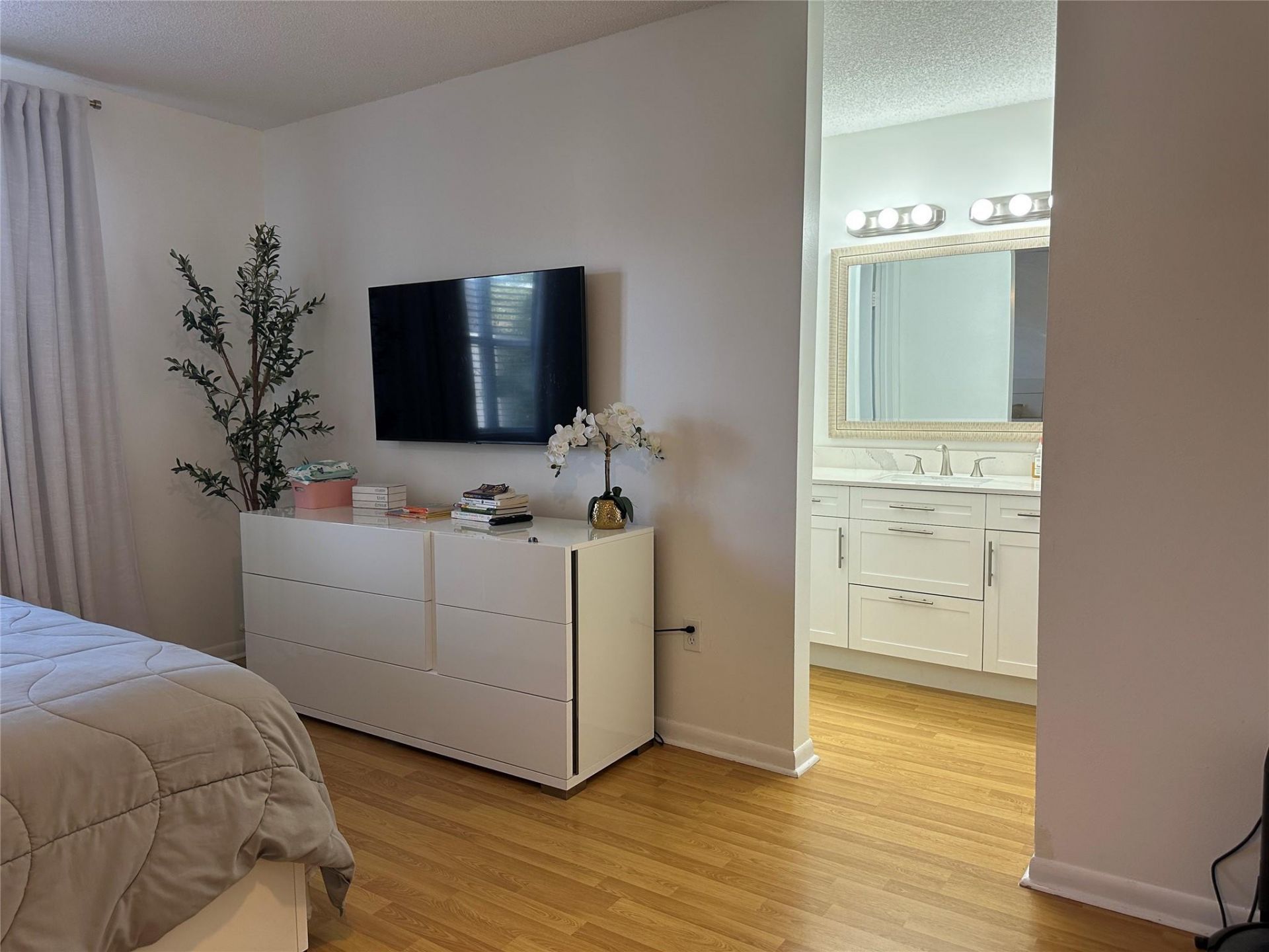 12018 NW 13th Street, Pembroke Pines, FL 33026 Photo