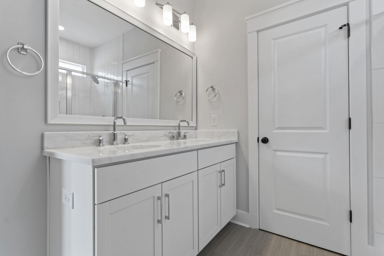 2114 Blue Bayou Boulevard Photo 13