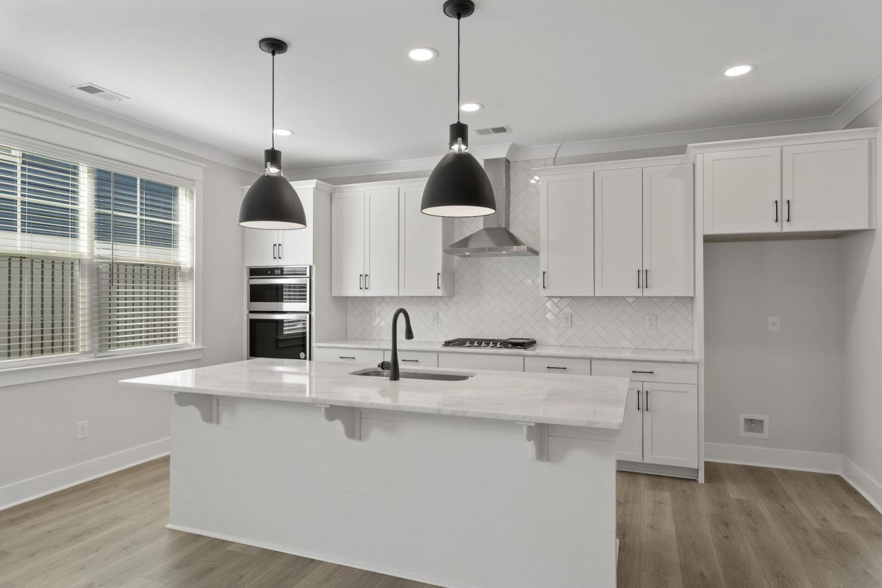 2114 Blue Bayou Boulevard Photo 6