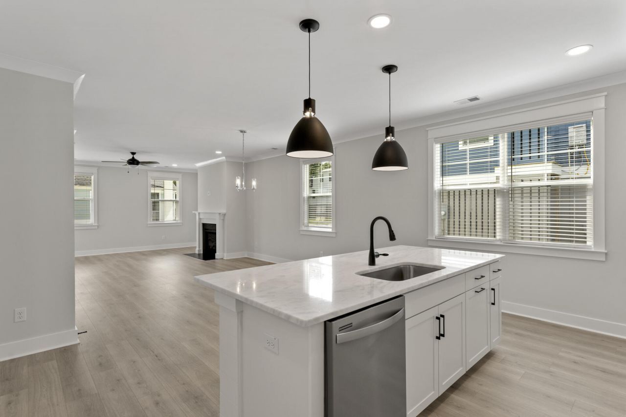 2114 Blue Bayou Boulevard Photo 7