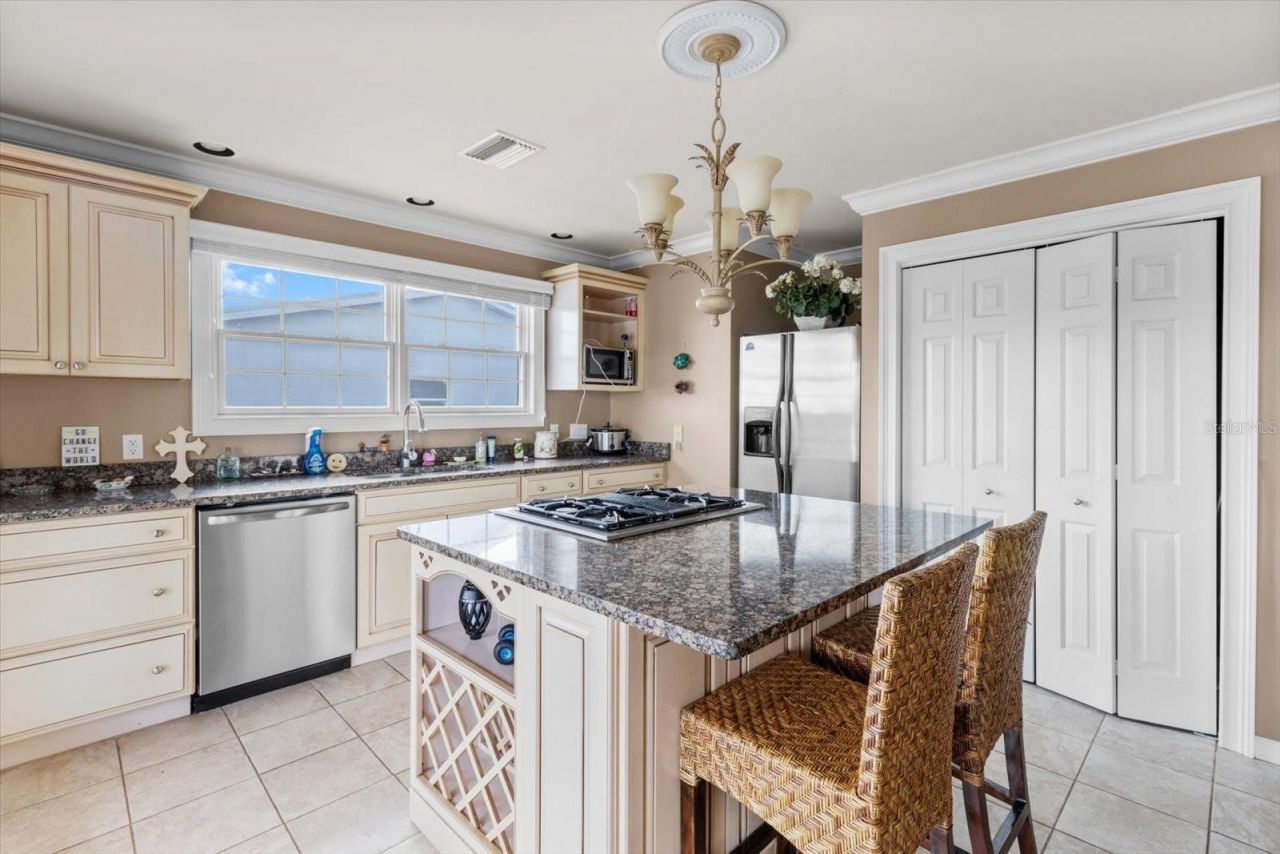 519 NW 7th Avenue, Crystal River, FL 34428 Photo