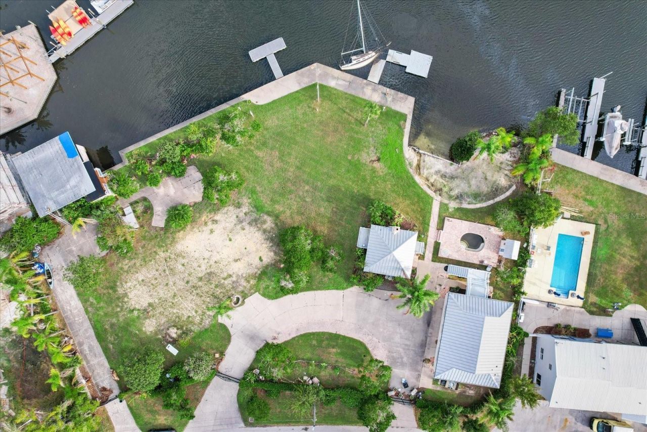 519 NW 7th Avenue, Crystal River, FL 34428 Photo