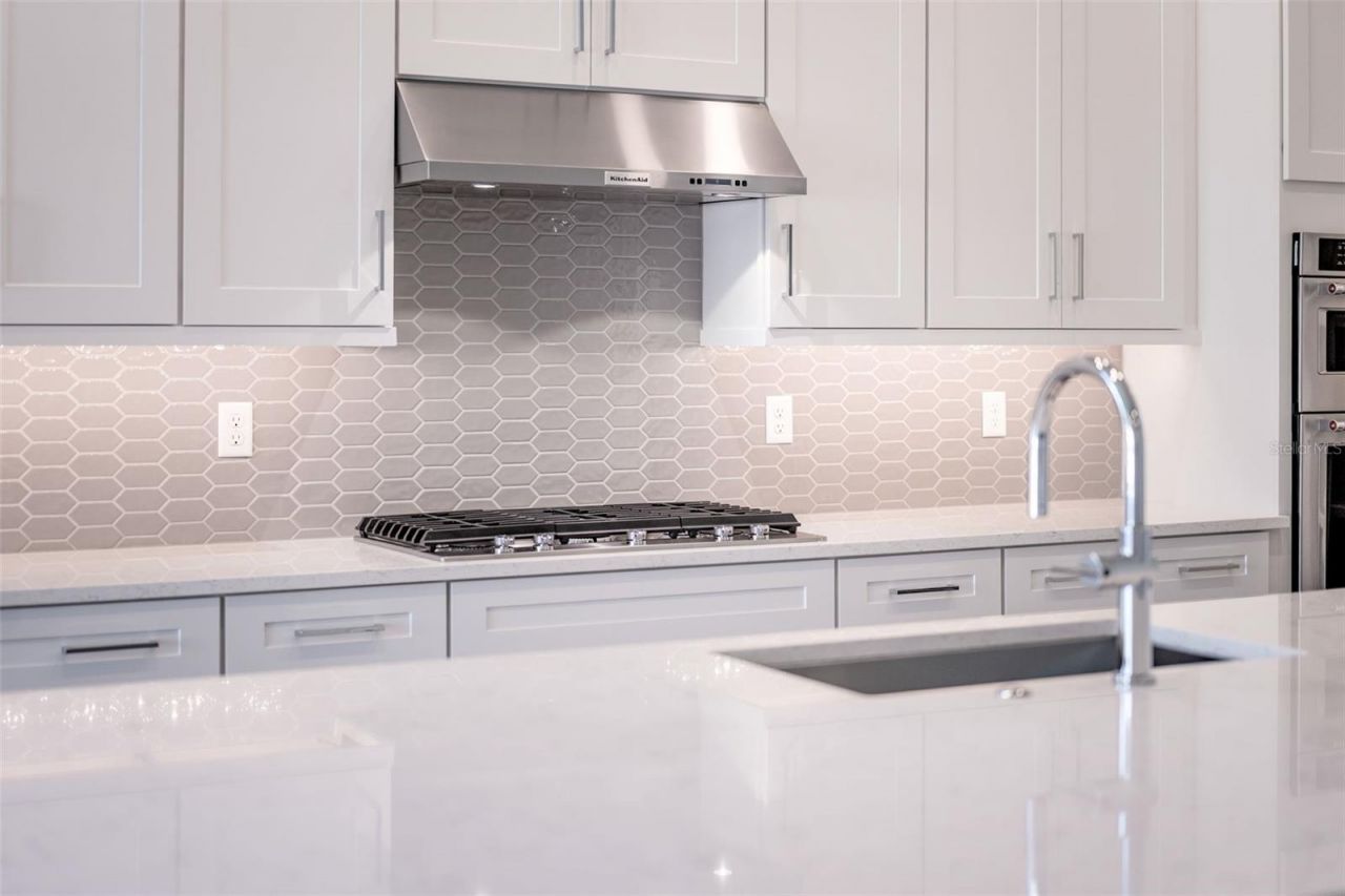 17715 Palmiste Drive, Bradenton, FL 34202 Photo