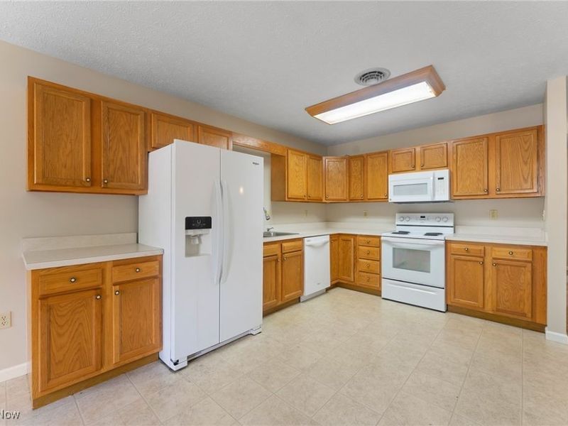 405 Orchard Drive, Leetonia, OH 44431 Photo 10