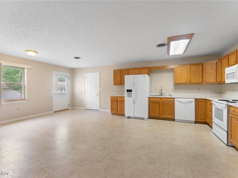 405 Orchard Drive, Leetonia, OH 44431 Photo 12