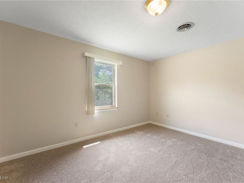 405 Orchard Drive, Leetonia, OH 44431 Photo 20