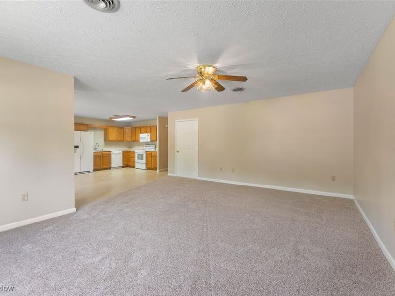 405 Orchard Drive, Leetonia, OH 44431 Photo 6