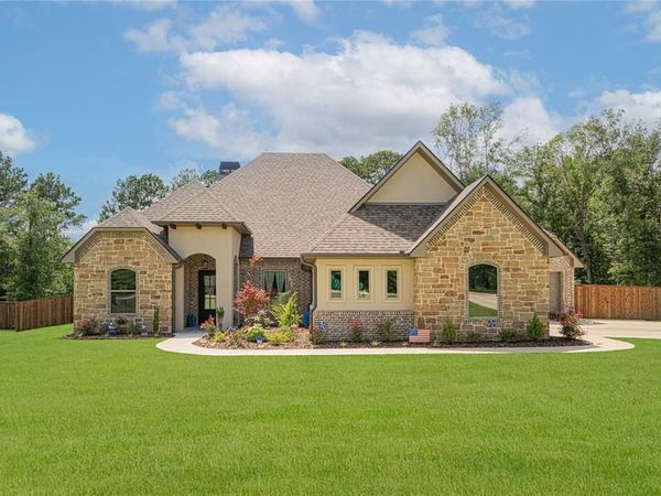 125 Thorn Briar, Longview, TX 75602