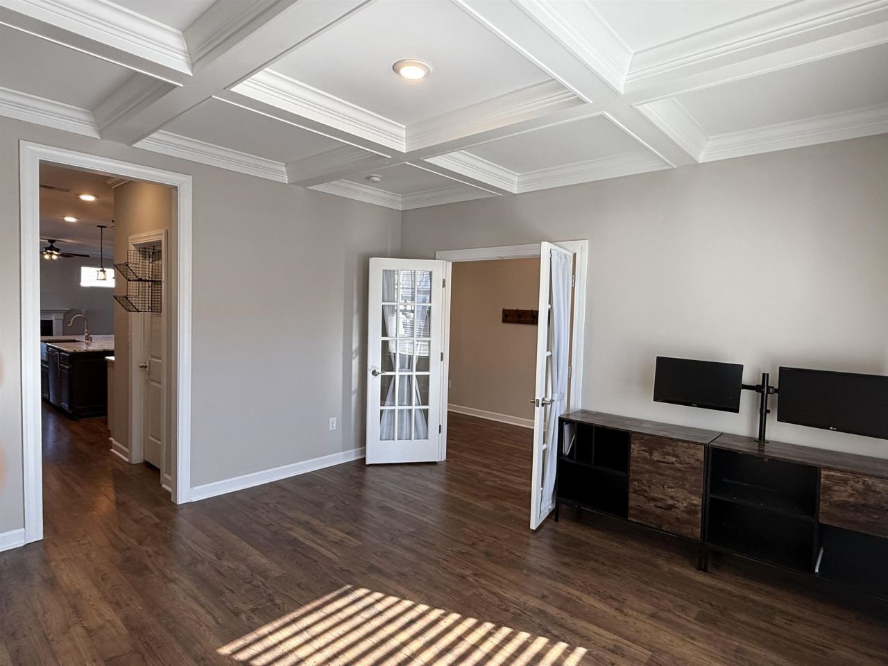 3397 Eversheen Dr. Photo 10