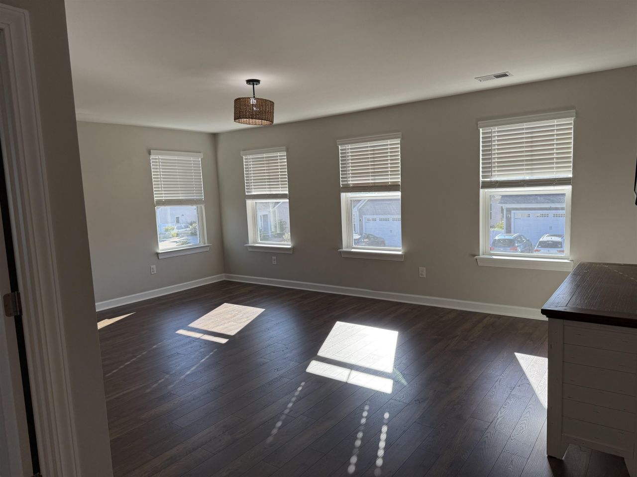 3397 Eversheen Dr. Photo 20