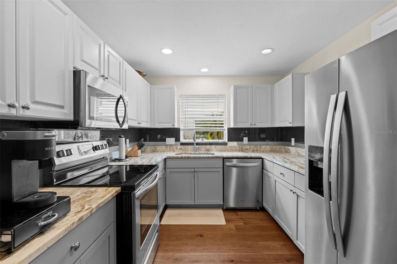 375 Bobby Jones Road, Unit 375, Sarasota, FL 34232 Photo