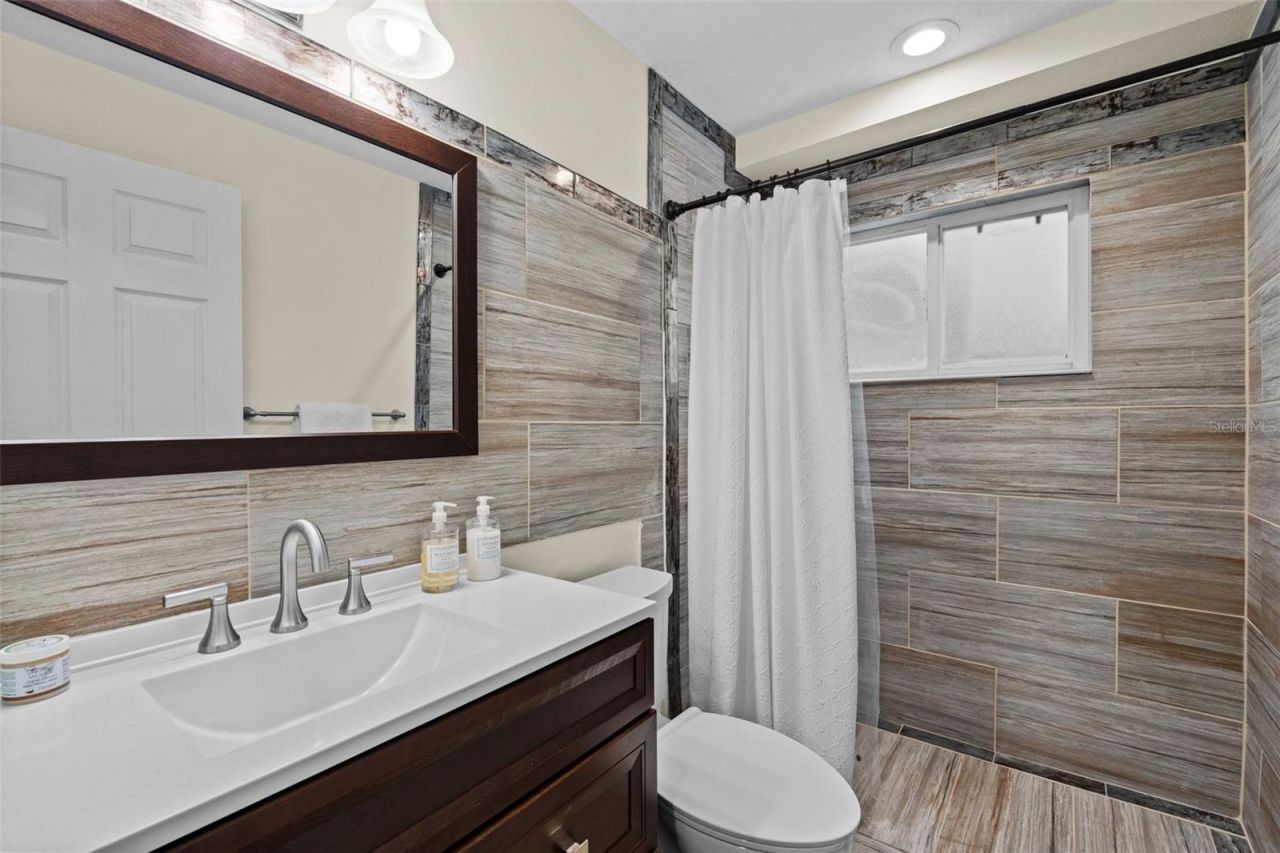 375 Bobby Jones Road, Unit 375, Sarasota, FL 34232 Photo