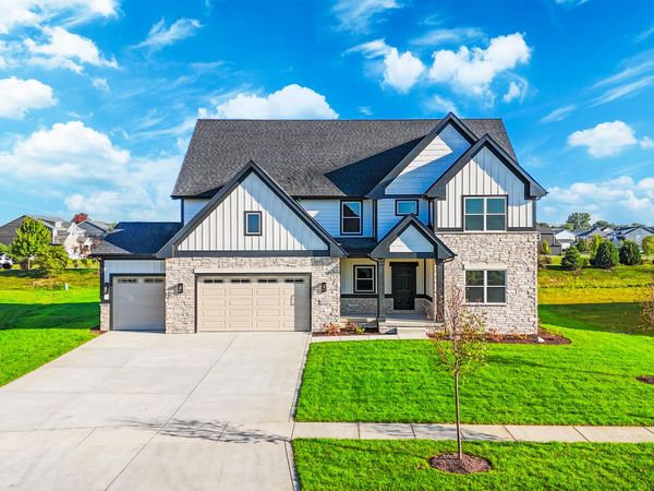 1855 Trailbrook Drive, Valparaiso, IN 46385