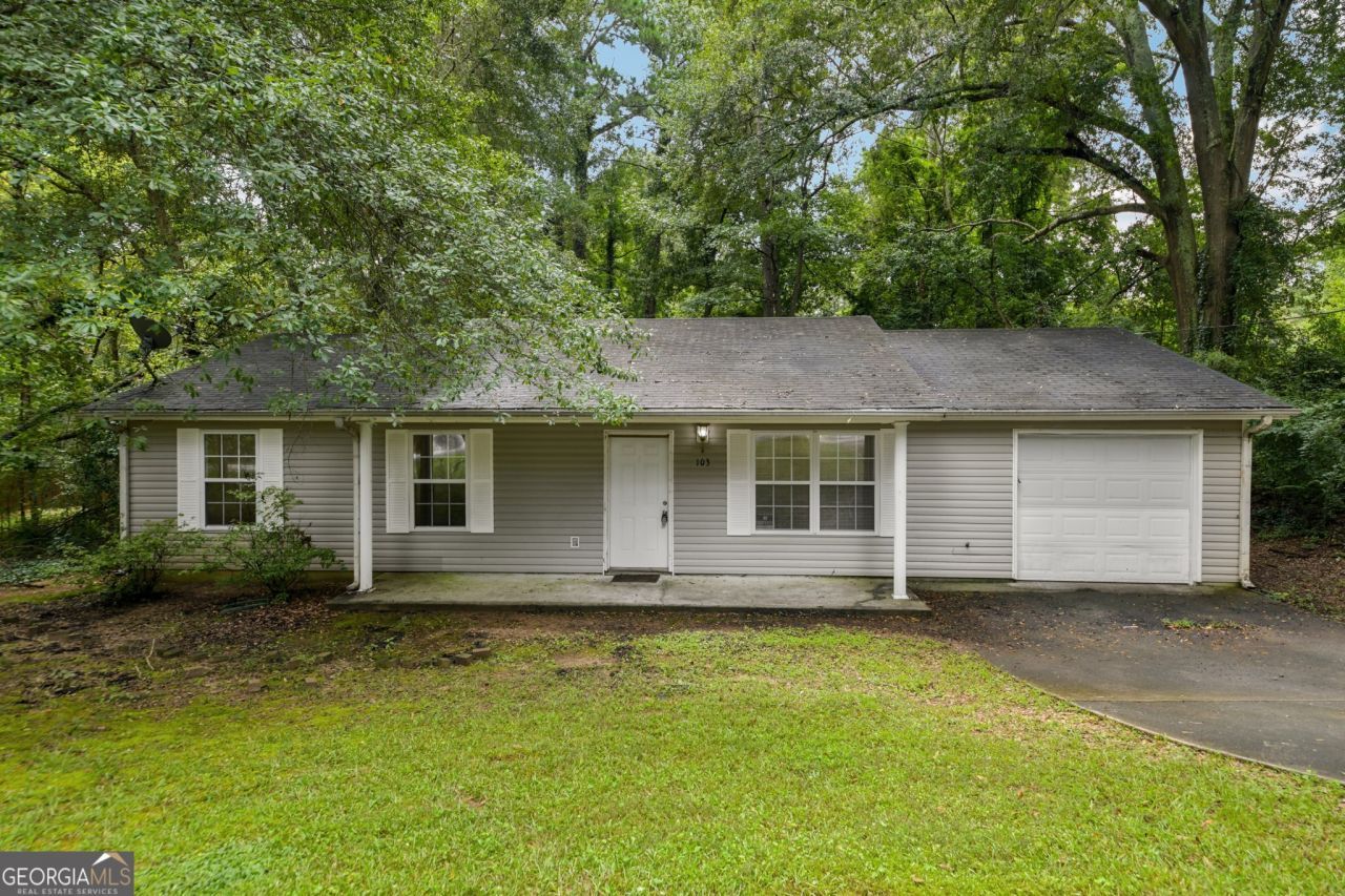 103 N Circle Drive, Ellenwood, GA 30294 Main Photo