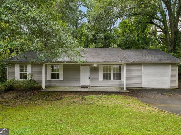 103 N Circle Drive, Ellenwood, GA 30294