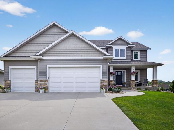 1882 Kerry Drive NE, Rochester, MN 55906