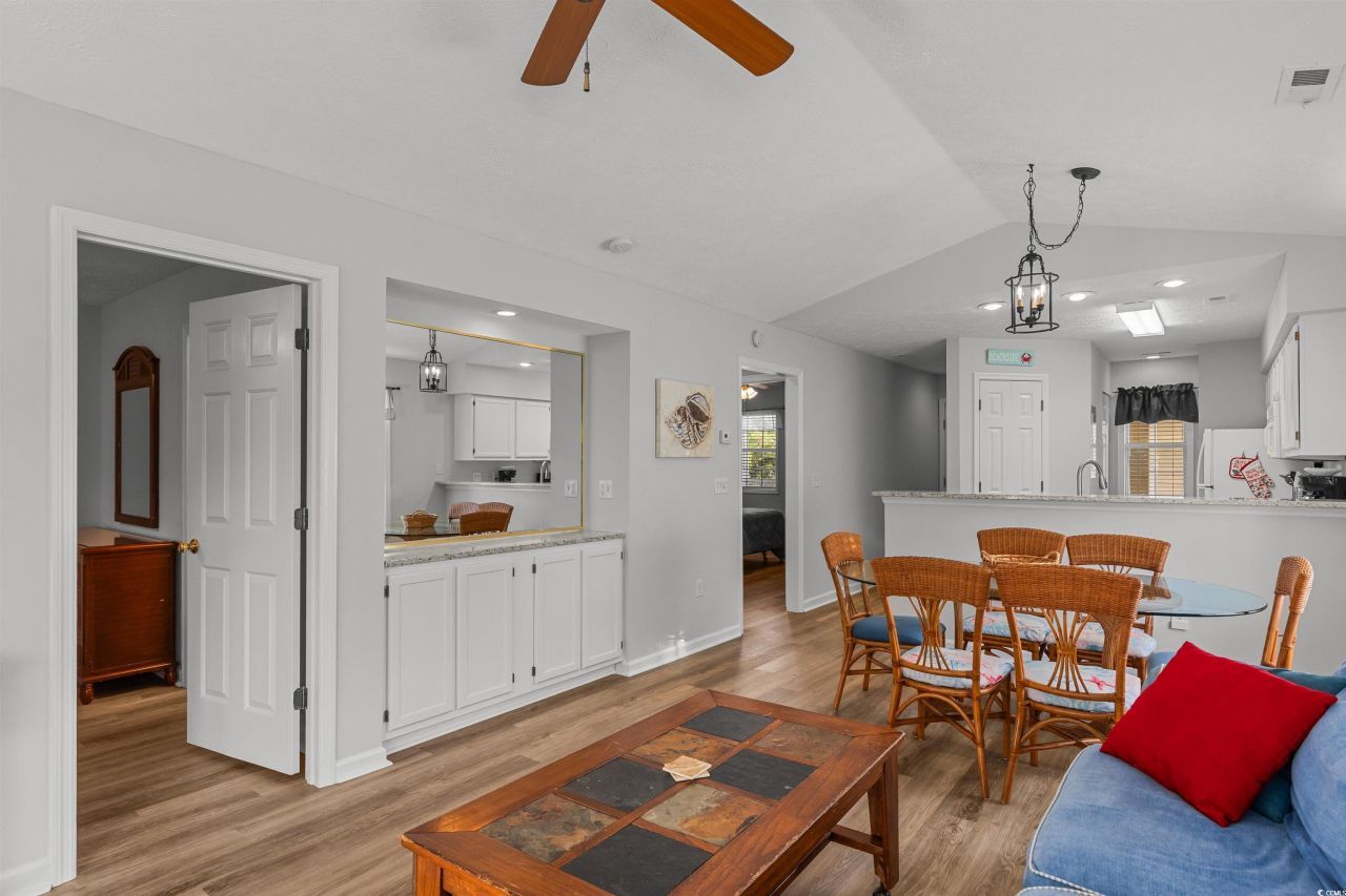 440 Red River Ct. Photo 10