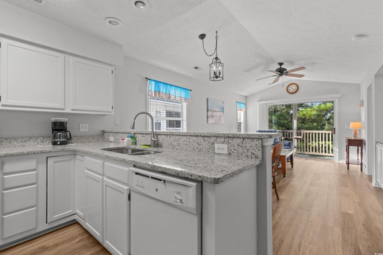 440 Red River Ct. Photo 4