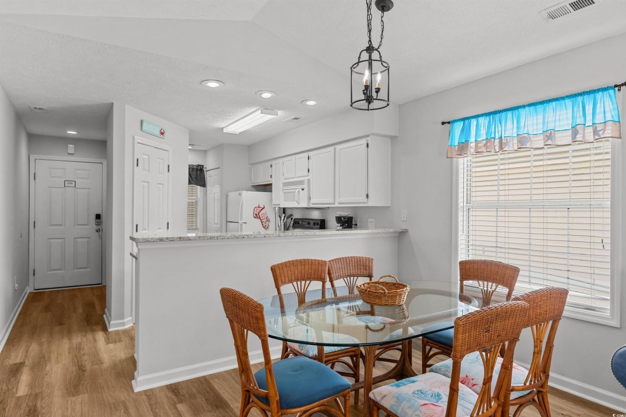 440 Red River Ct. Photo 8